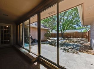 1803 Seabrook Dr, Duncanville, TX 75137