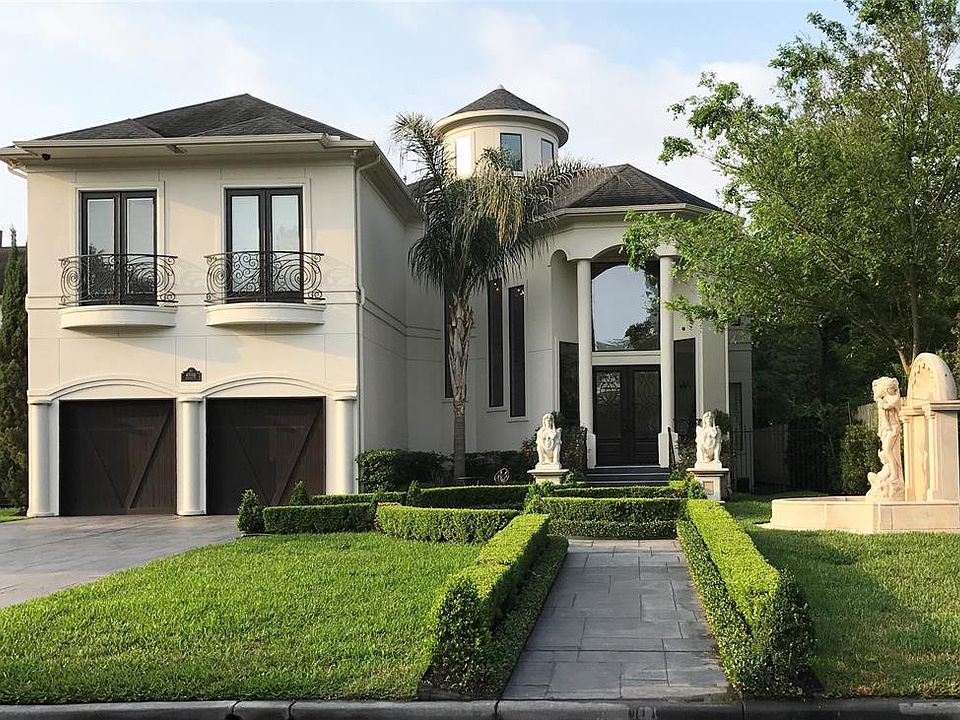 1st image of 4701 Braeburn Dr #B