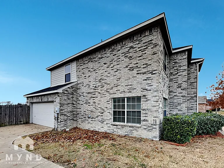 307 Susan Way — Photo 34