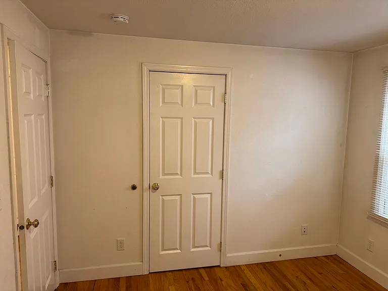 2091 Hilyard St — Photo 17