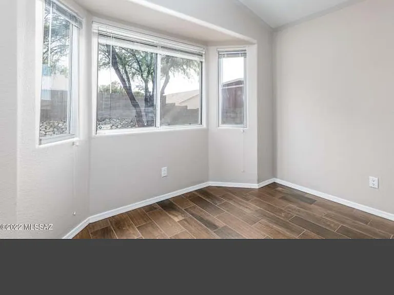 9430 E Stonehaven Way — Photo 1