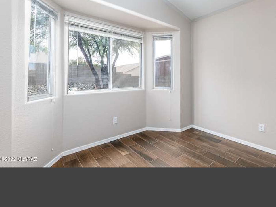 1st image of 9430 E Stonehaven Way