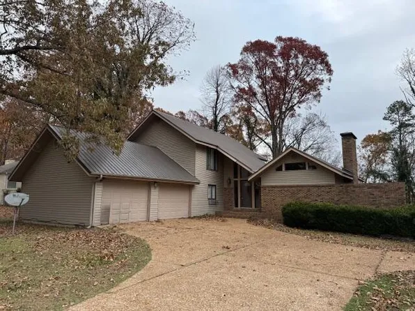 415 Bluff View Dr, Batesville, AR 72501