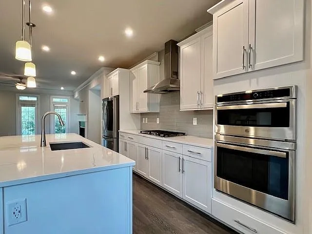 4 bed, 3.5 bath, 2120 sqft, $3,995 — Photo 3