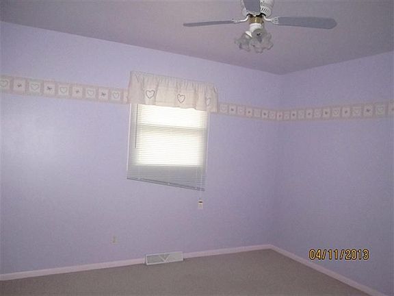3rd image of 1229 Lakeview Ave