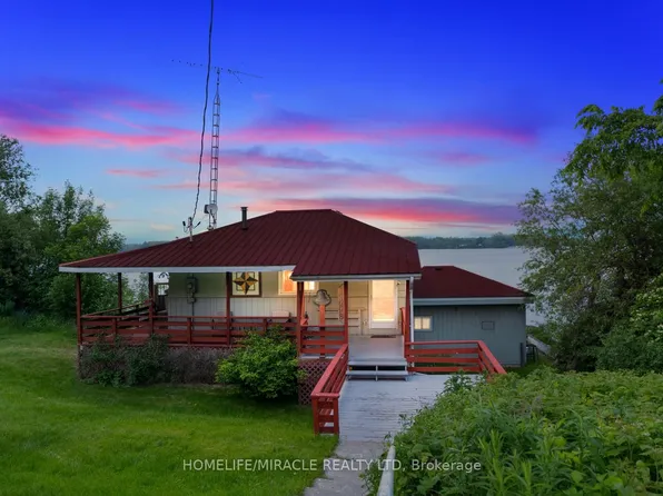 11278 Loyalist Pkwy, Prince Edward County, ON K0K 2T0