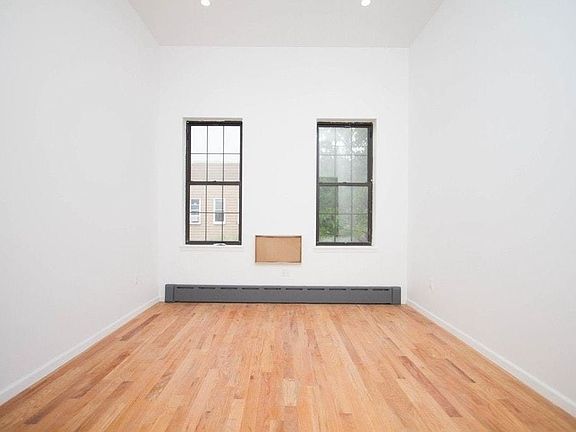 5th image of 1418 De Kalb Ave #G2