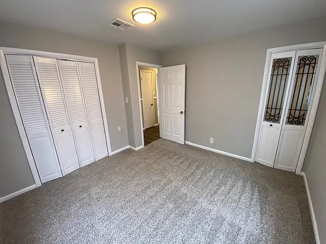 2521 W Cameron St — Photo 17