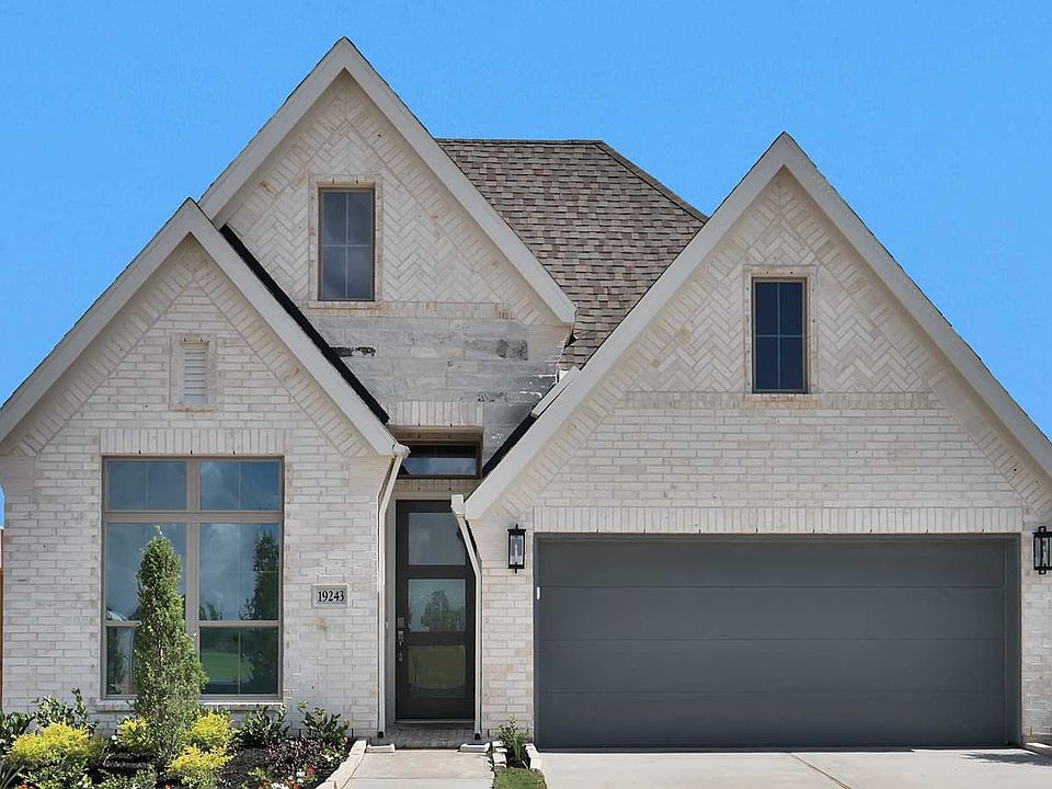 1st image of 19243 Satsuma Ridge Dr