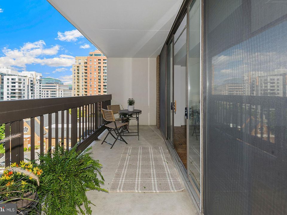 1st image of 3800 Fairfax Dr APT 611