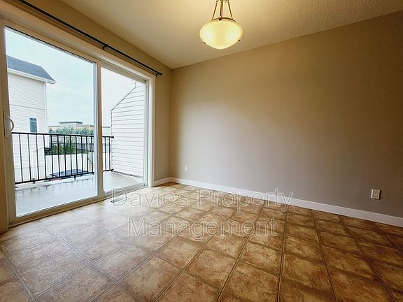 4th image of 5932 Mullen Way NW