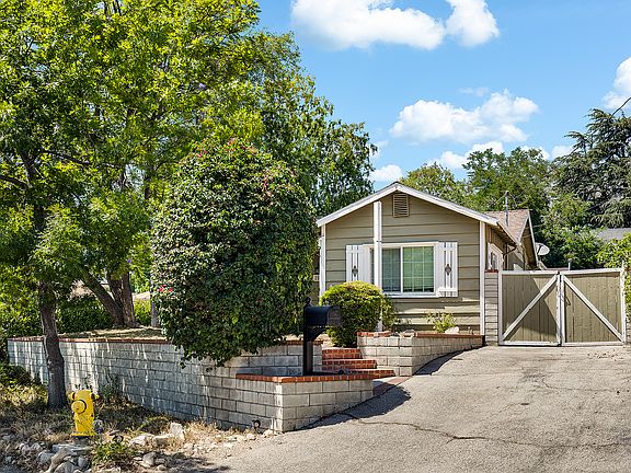3rd image of 2855 Los Olivos Ln