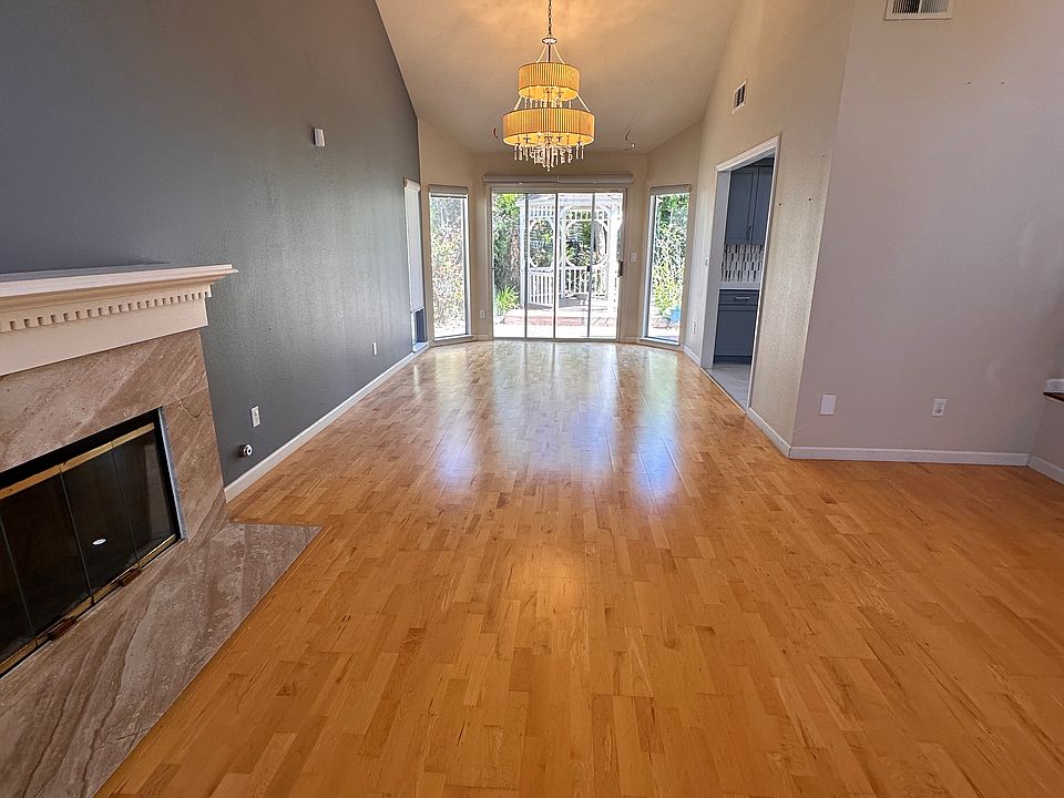 1st image of 2187 Skyline Dr