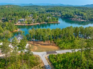 264 Coveside Ln, Six Mile, SC 29682