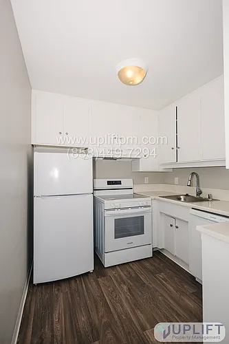 Floor plan 2 Bed, 2 Bath Unit