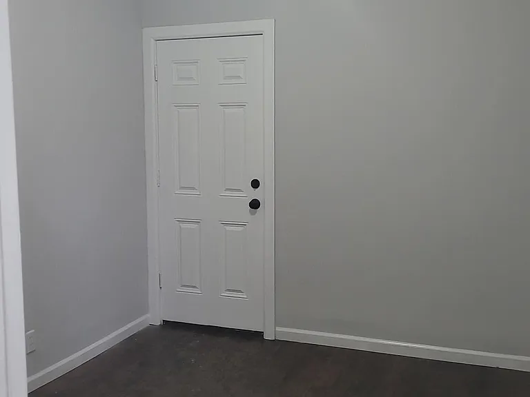 37 Schley St #1 — Photo 4