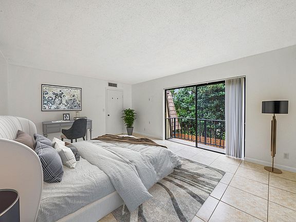 3rd image of 833 Springdale Circle #83c
