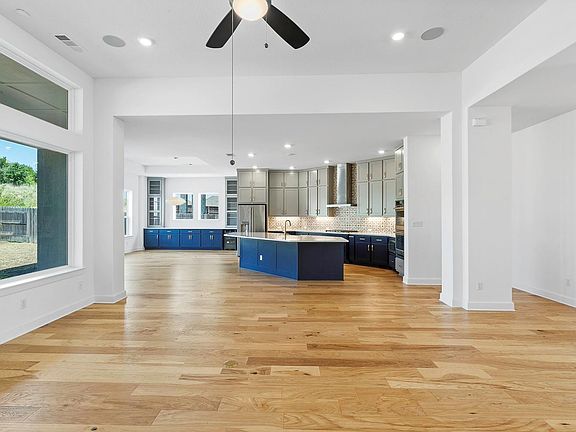 2nd image of 151 Starfire Dr