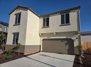 1174 Grant Ave W, Madera, CA 93636