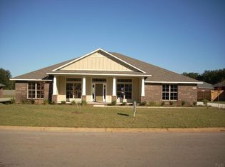 2950 Sundance Ln, Cantonment, FL 32533