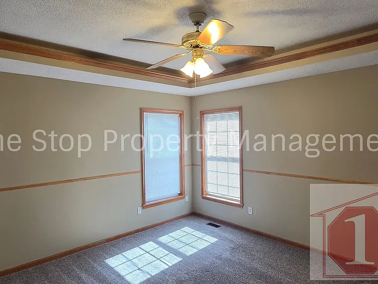 16002 Harold Dr — Photo 22