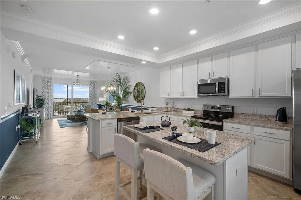 2 bed, 2.0 bath, 1198 sqft, $6,000 — Photo 2