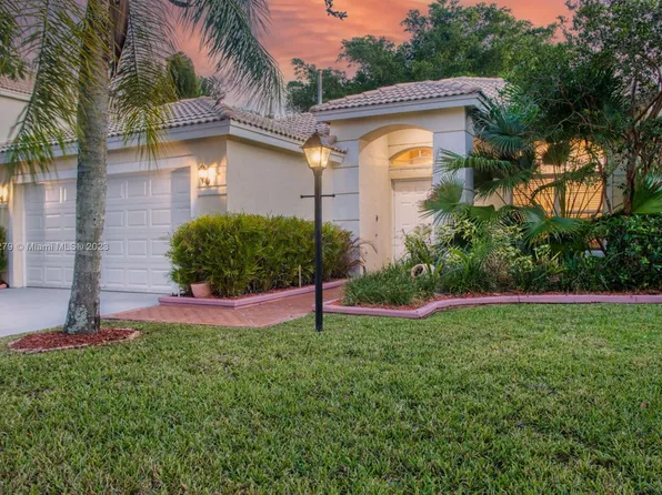 13166 NW 18th St, Pembroke Pines, FL 33028