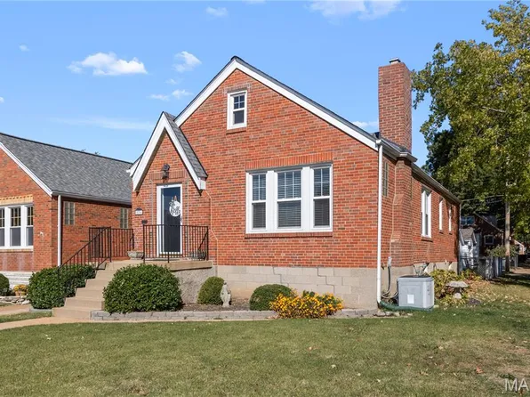 5701 Pernod Ave, Saint Louis, MO 63139