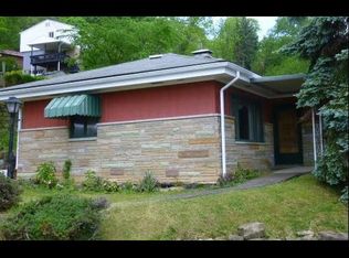 15 Stratford Rd, Wheeling, WV 26003