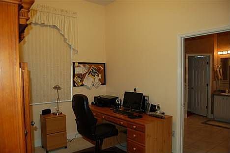 5th image of 2270 Colony Club Dr