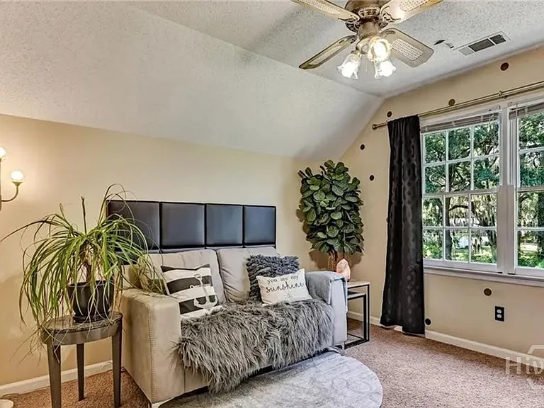 5020 Laroche Ave — Photo 34