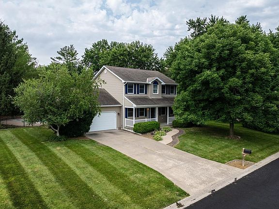 2nd image of 4506 Woodland Trl