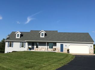 4520 Equestrian Valley Dr NE, Ada, MI 49301