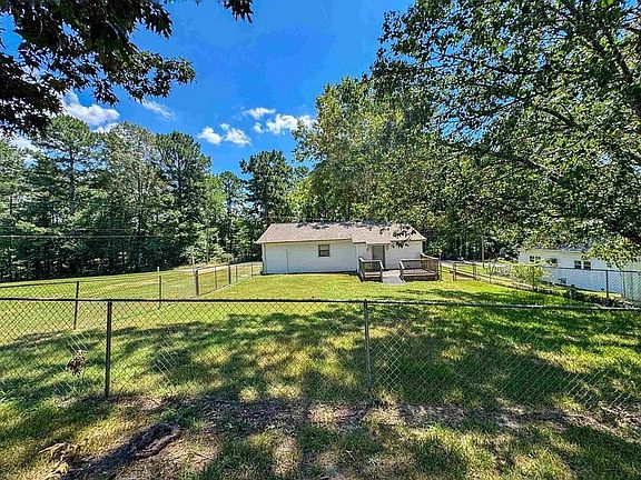 3rd image of 5612 Maple St