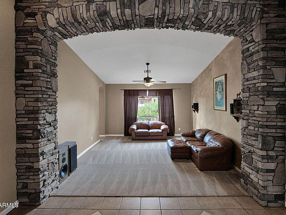 5th image of 1122 E LONGHORN Place