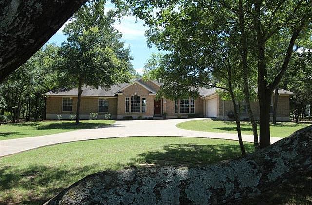 1st image of 200 Cavalier Ln