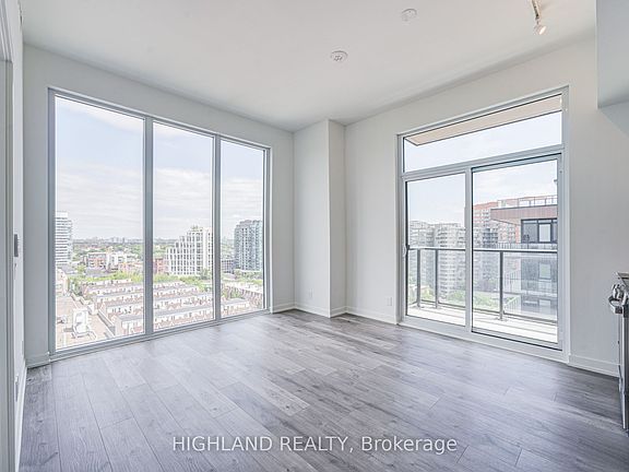 4th image of 285 Dufferin St #1126