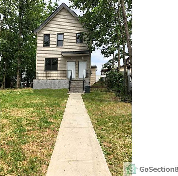 1st image of 111 Osgood Ave #2