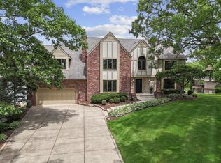 467 Scarborough Rd, Valparaiso, IN 46385