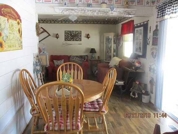4th image of 610 Wisteria Dr