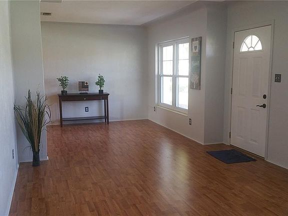 4th image of 4034 25th Ave N