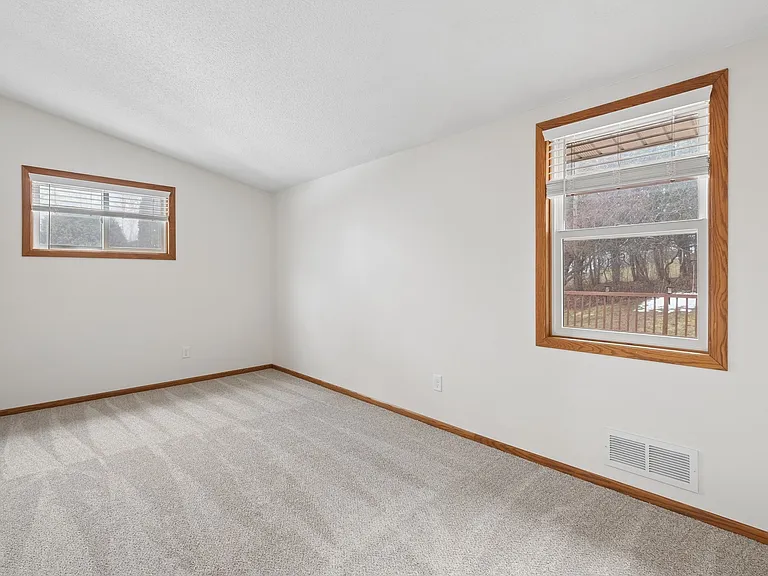 5826 Salisbury Ave — Photo 16
