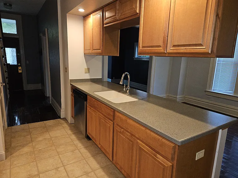 213 Smith Ave #2 — Photo 2