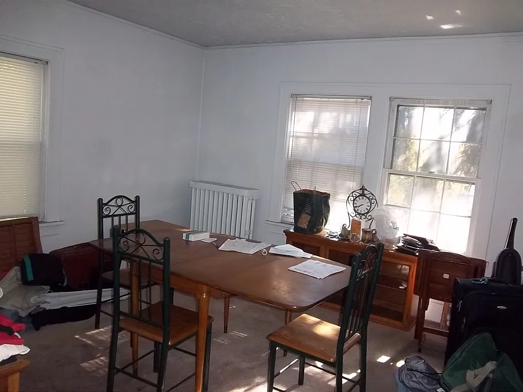 1 bed, 1200 sqft, $925 — Photo 3
