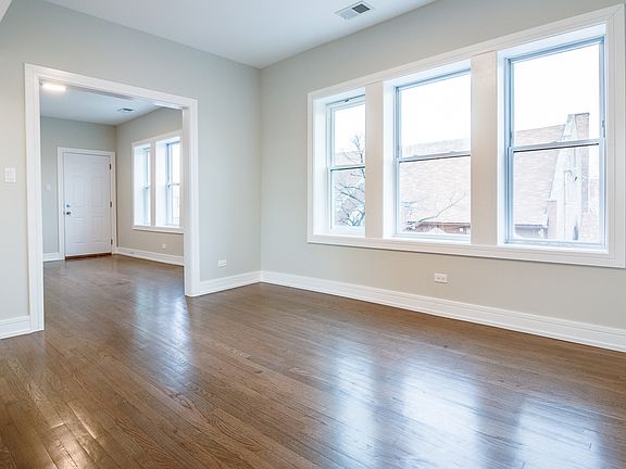5th image of 2917 W Wabansia Ave #2R