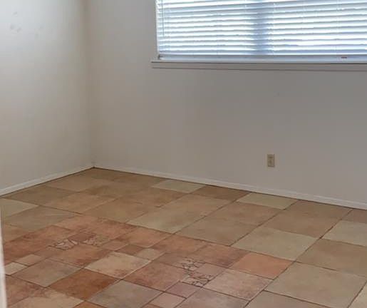 3rd image of 2206 Madera Ave