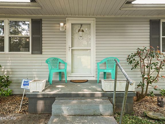 5th image of 1797 Circle Lake Dr