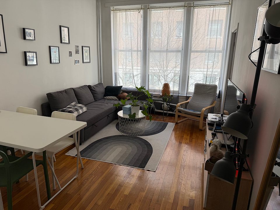 1st image of 148 W 73rd St APT 3A