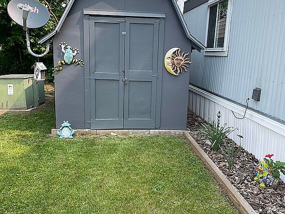 4th image of 526 N Lake St Lot 66