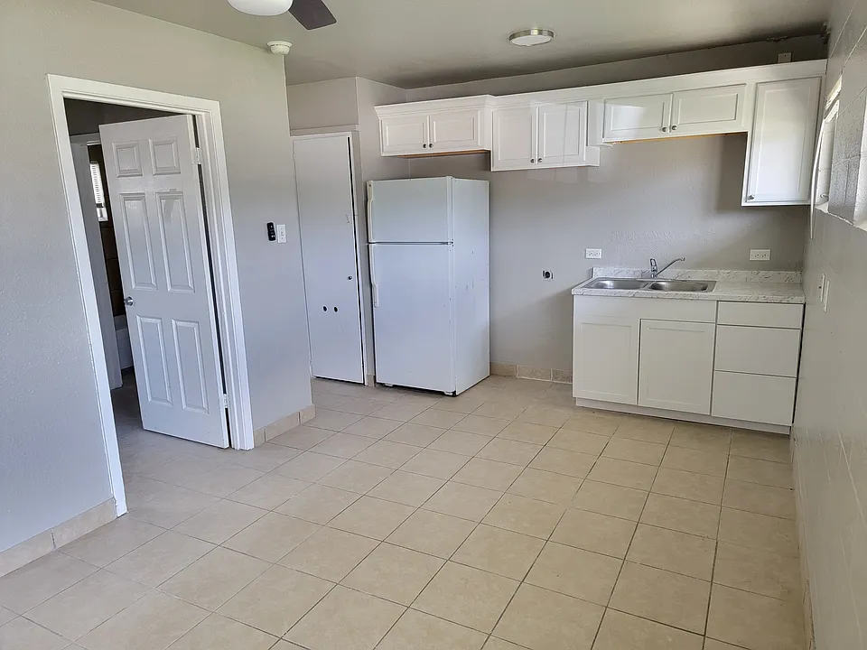 311 E Bryce Ave #3